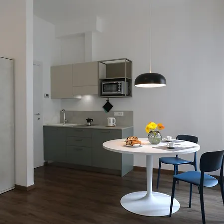 Piazza Giotti 8 Hotel apartamentowy