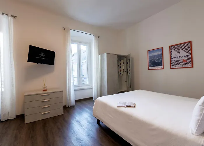 Piazza Giotti 8 4* Τεργέστη