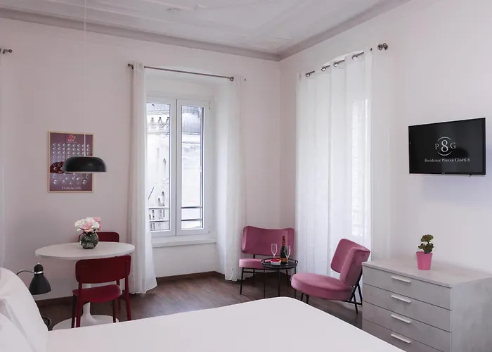 Piazza Giotti 8 4* Τεργέστη