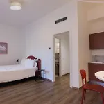 Aparthotel Piazza Giotti 8