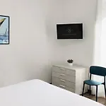 Hotel apartamentowy Piazza Giotti 8 Triest