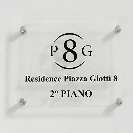 Piazza Giotti 8 *
