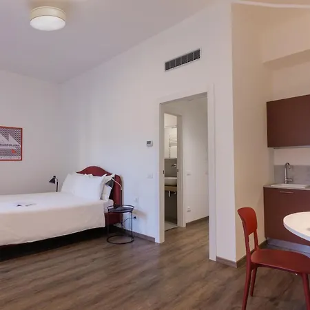 Hotel apartamentowy Piazza Giotti 8
