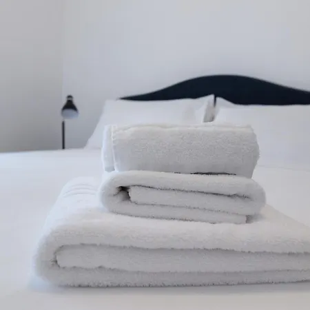 Piazza Giotti 8 Aparthotel Trieste