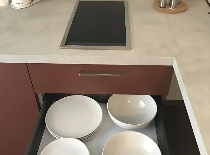 Ξενοδοχείο με διαμερίσματα Piazza Giotti 8 4*