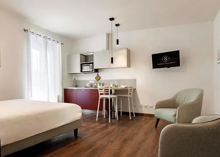 Ξενοδοχείο με διαμερίσματα Piazza Giotti 8 Τεργέστη